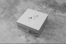 Apple AirPods Pro (2nd Generation) Wireless Ear Buds With