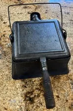 Antique Wagner 1892 Sidney Ohio Cast Iron Waffle Iron