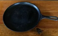 Old Style Cast Iron Griddle Skillet Made In The USA 10-1/2