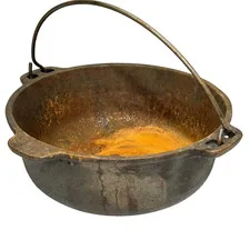 Vintage Antique Wagner Ware Cast Iron Cooking Smelting Pot