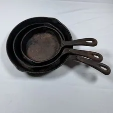 Vintage Wagner's 1891 Cast Iron Skillet Set Of 3 - 6 1/2”