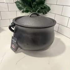 Smith And Clark Viral 6 QT Cast Iron Cauldron Pre-Seasoned